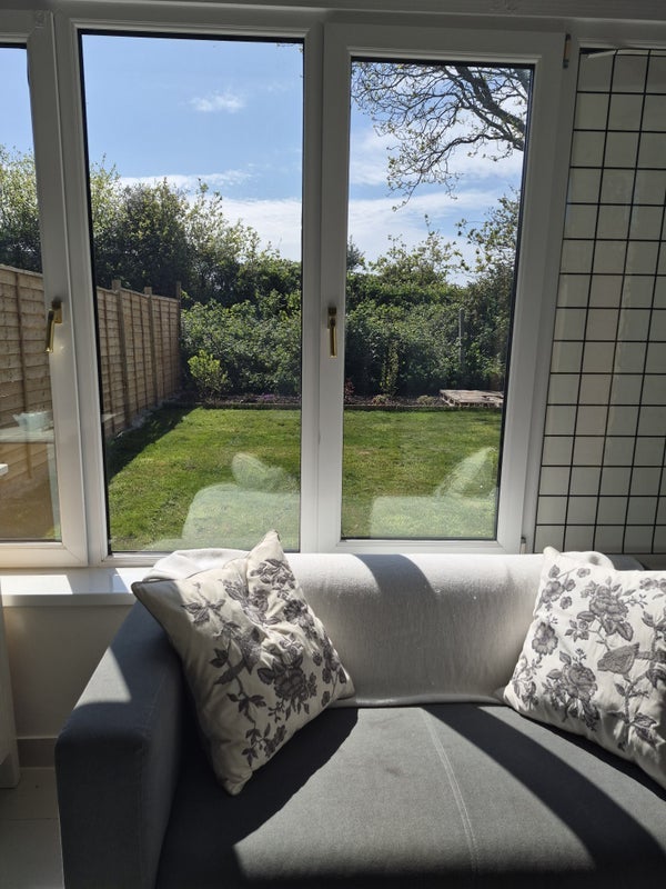 Room Collingbourne Avenue in Bournemouth