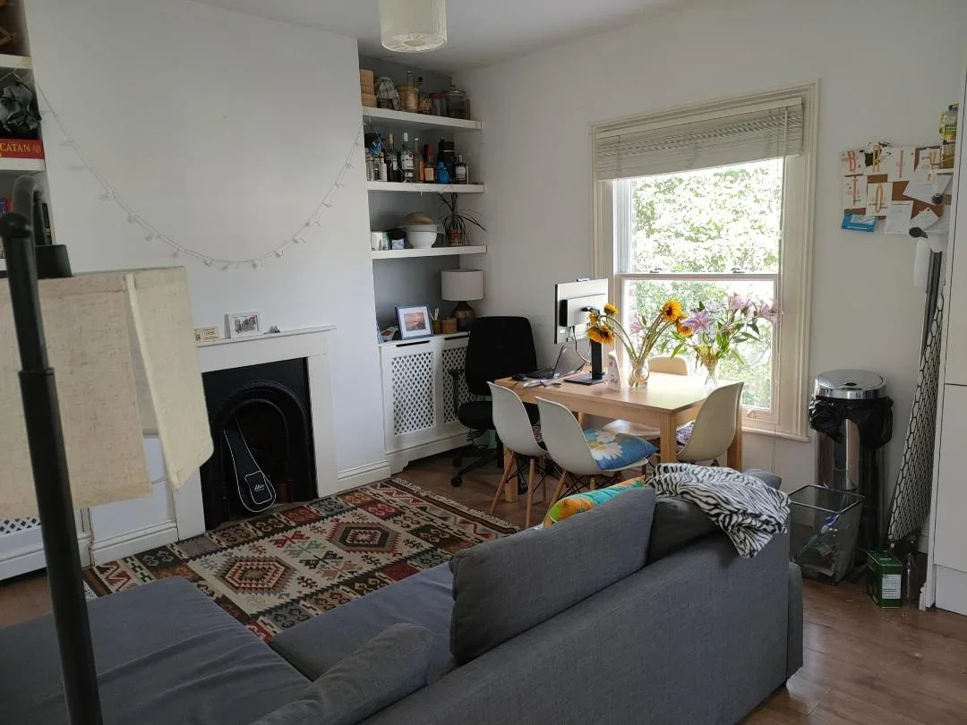Flat Saltoun Road in Greater London