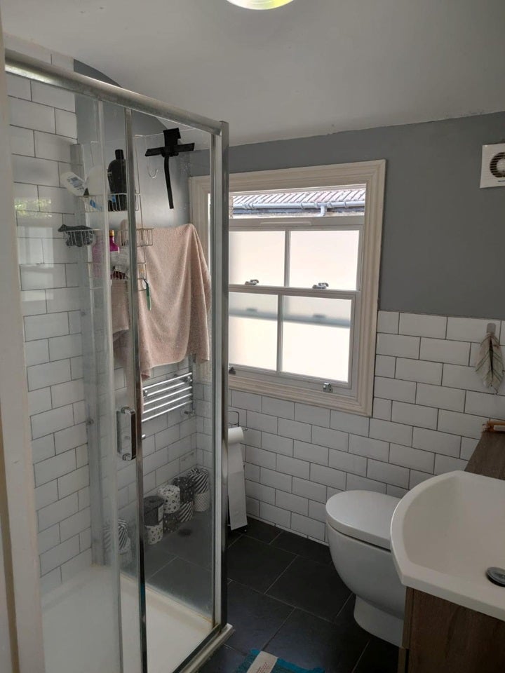 Flat Saltoun Road in Greater London