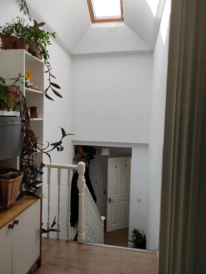 Flat Saltoun Road in Greater London
