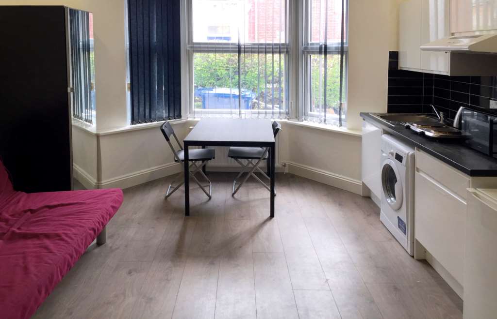 Flat Alexandria Road in Greater London