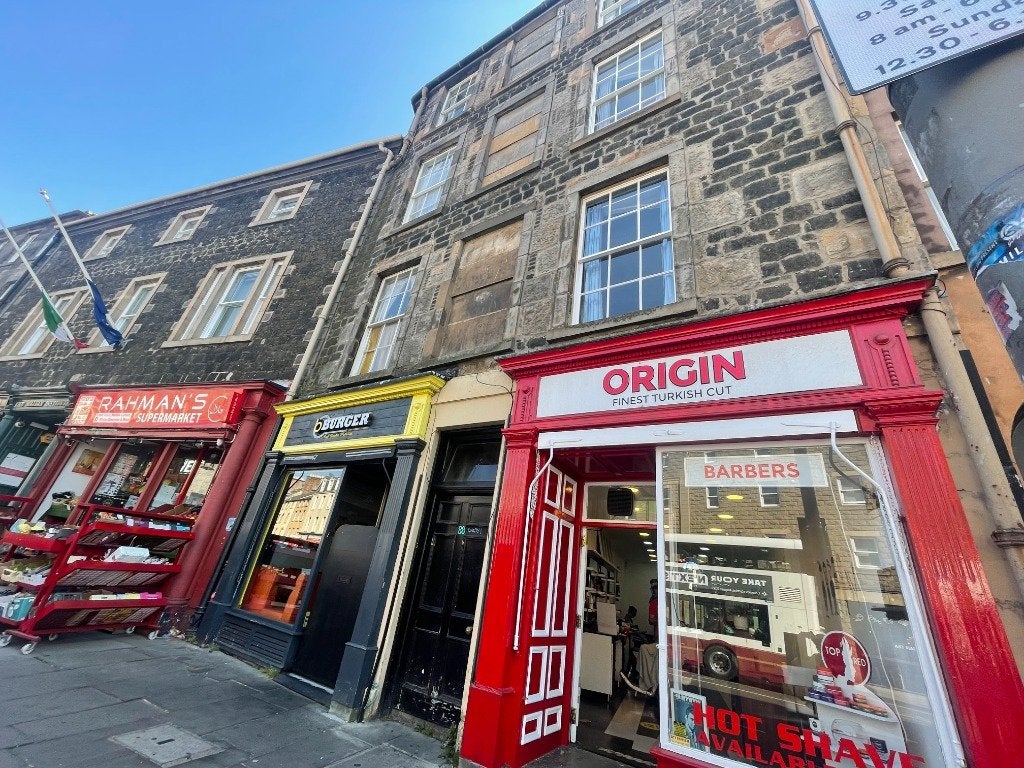Flat Nicolson Street in City of Edinburgh
