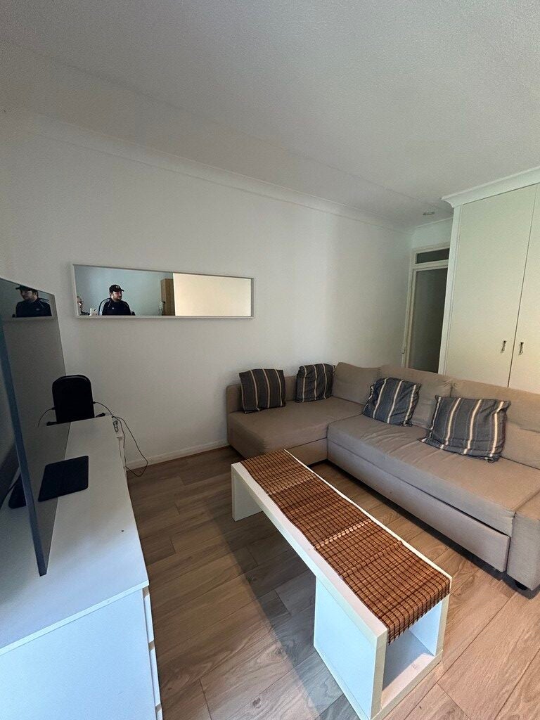 Flat Langham Court in Manchester