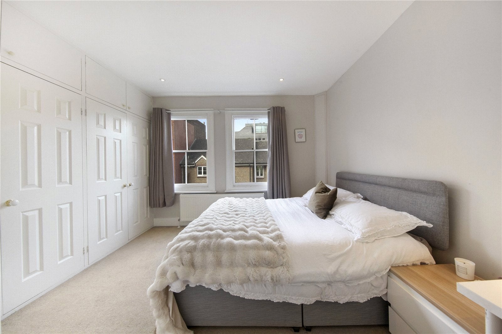 Flat Tabard Street in Greater London
