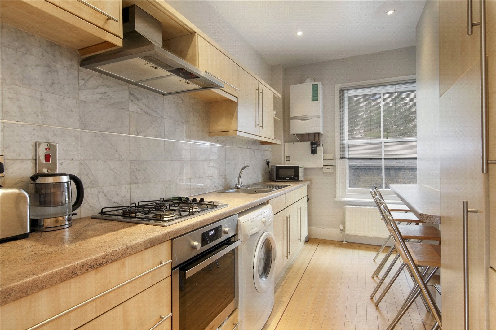 Flat Tabard Street in Greater London