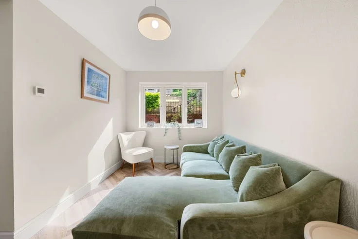 House Caterham Drive in Greater London