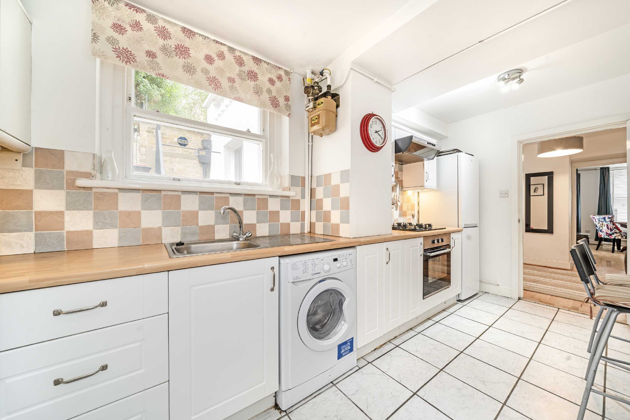 Flat Westbourne Gardens in City of Westminster
