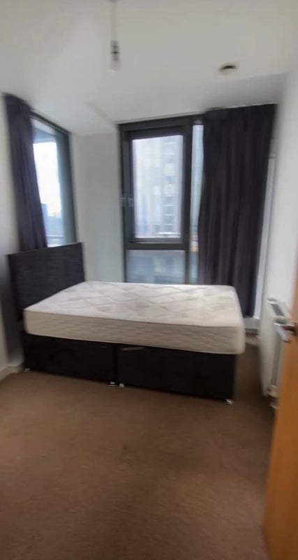 Room High Street in Greater London
