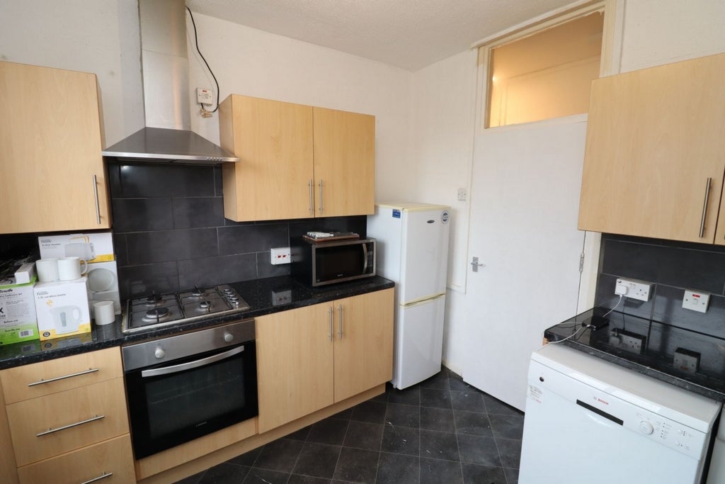 Room Globe Road in Greater London