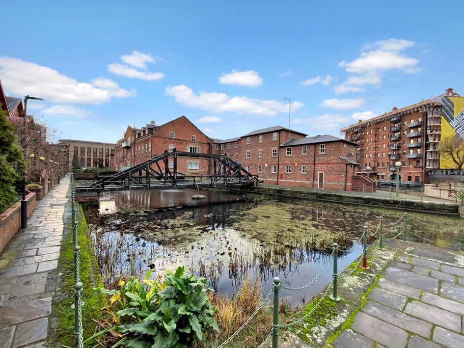 Flat Navigation Walk in Leeds