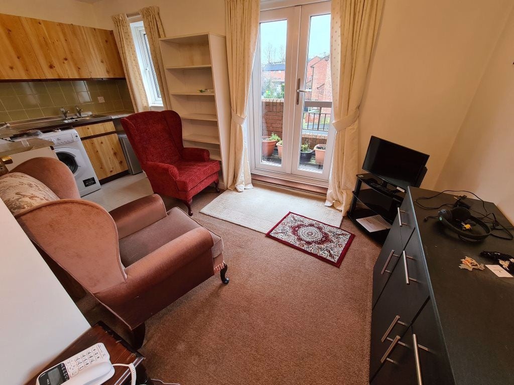 Flat Well Close Rise in Leeds