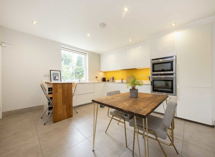 Flat Upper Tollington Park in Greater London