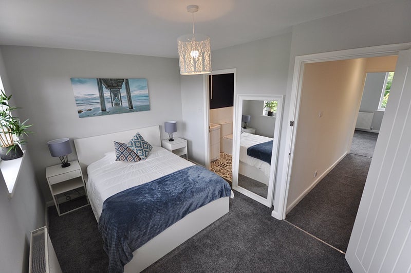 Room Westmoreland Road in Greater London