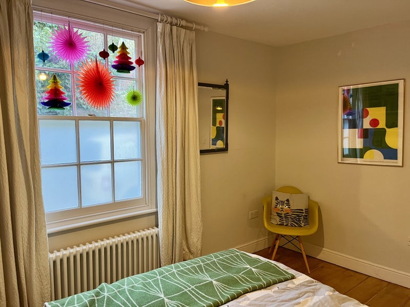 Room Cobourg Road in Bristol