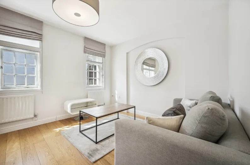 Flat Little Portland Street in City of Westminster
