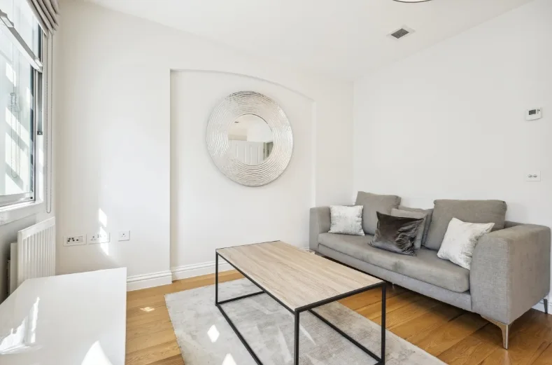 Flat Little Portland Street in City of Westminster
