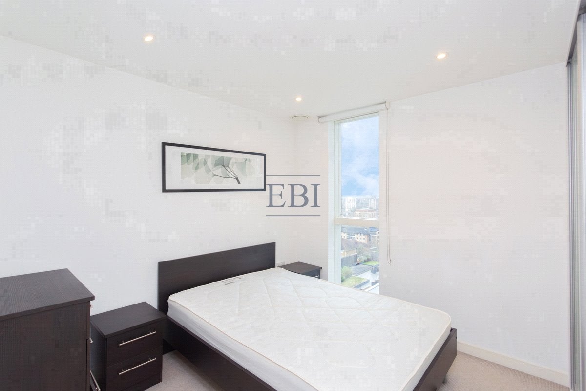 Flat Saffron Square in Greater London