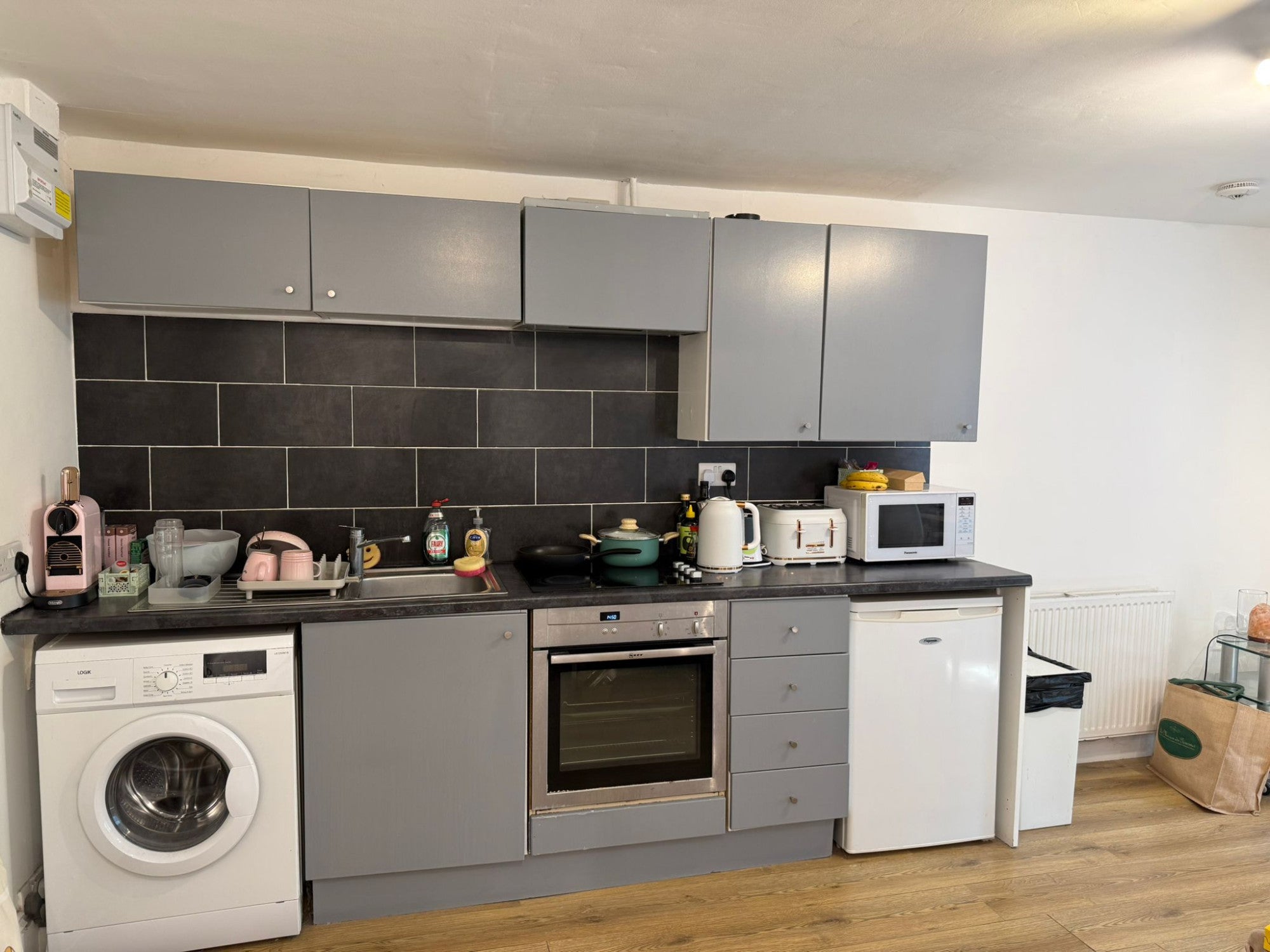 Flat Clarendon Road in Leeds