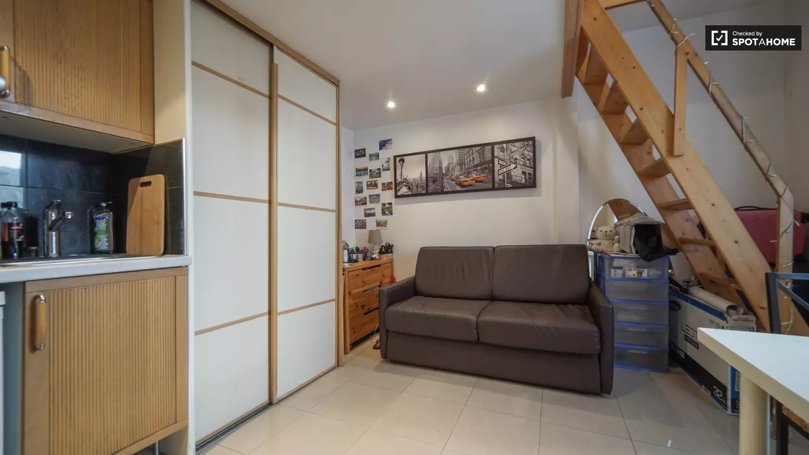 Flat Rue Émile Lepeu in Paris