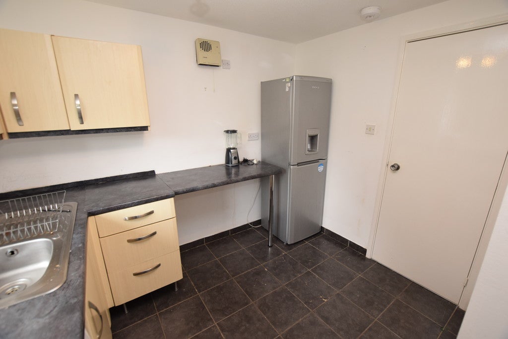 Flat Ratho Drive in Glasgow