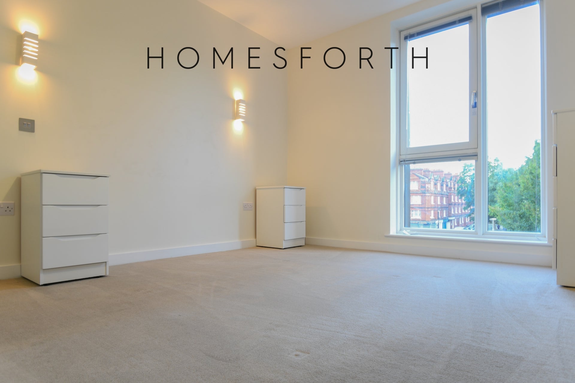 Flat Heneage Street in Greater London