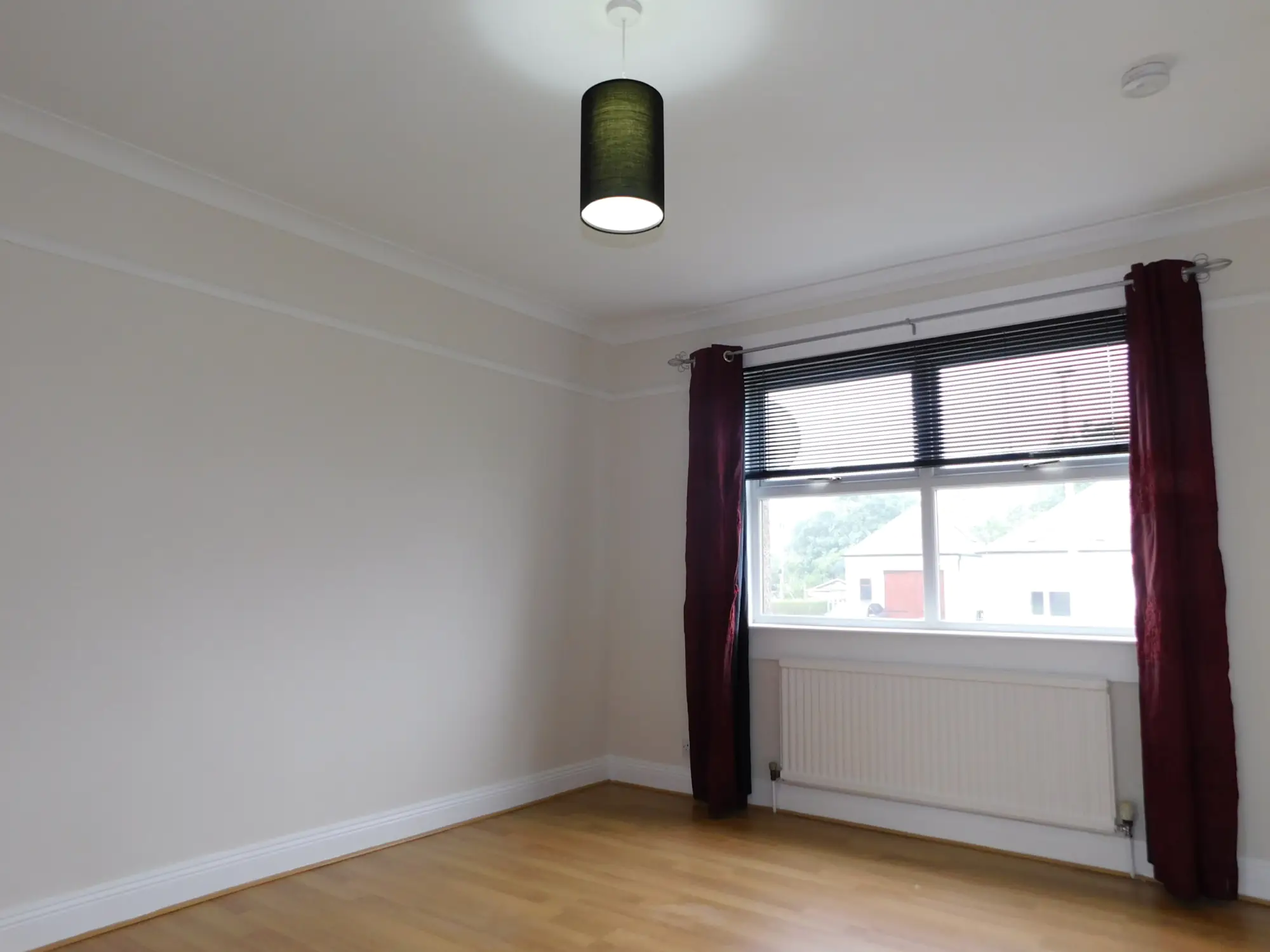 Flat Eldindean Road in Bonnyrigg
