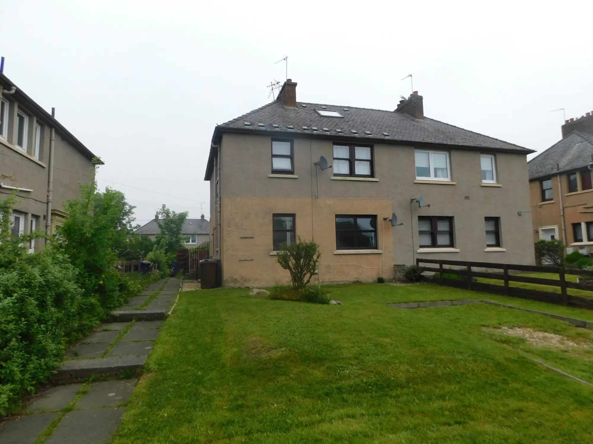 Flat Eldindean Road in Bonnyrigg