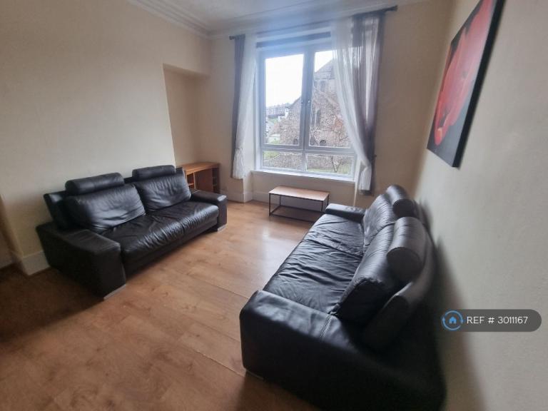 Flat Grampian Road in Aberdeen City
