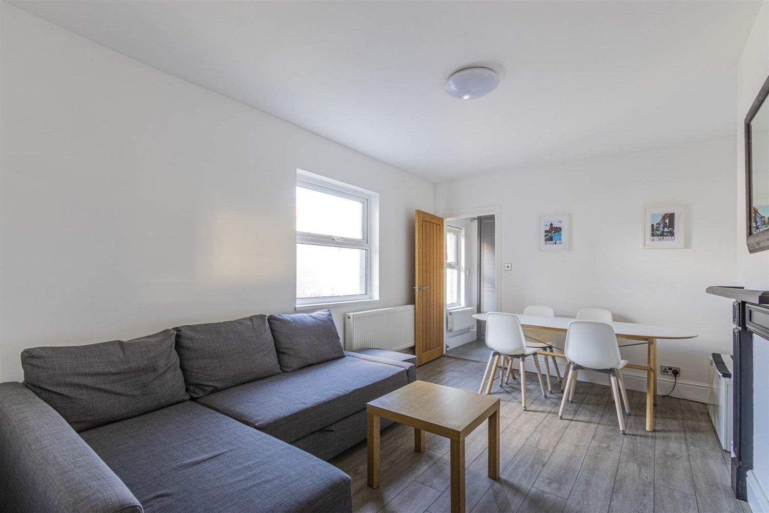 Flat Gileston Road in Cardiff