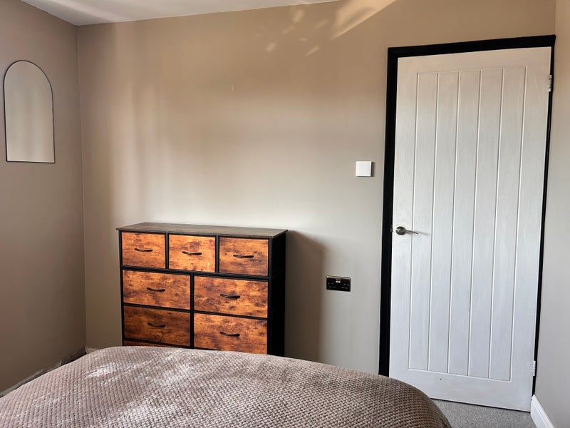 Room Douglas Road in Maidstone