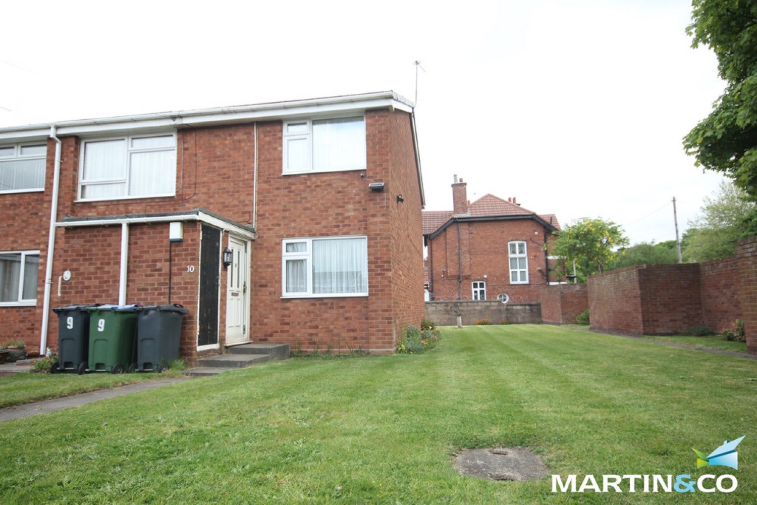 Flat Overton Place in Sandwell