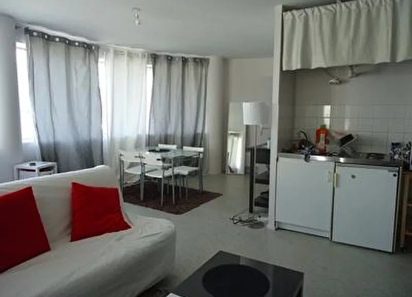 Appartement Rue Charles Gille à Tours