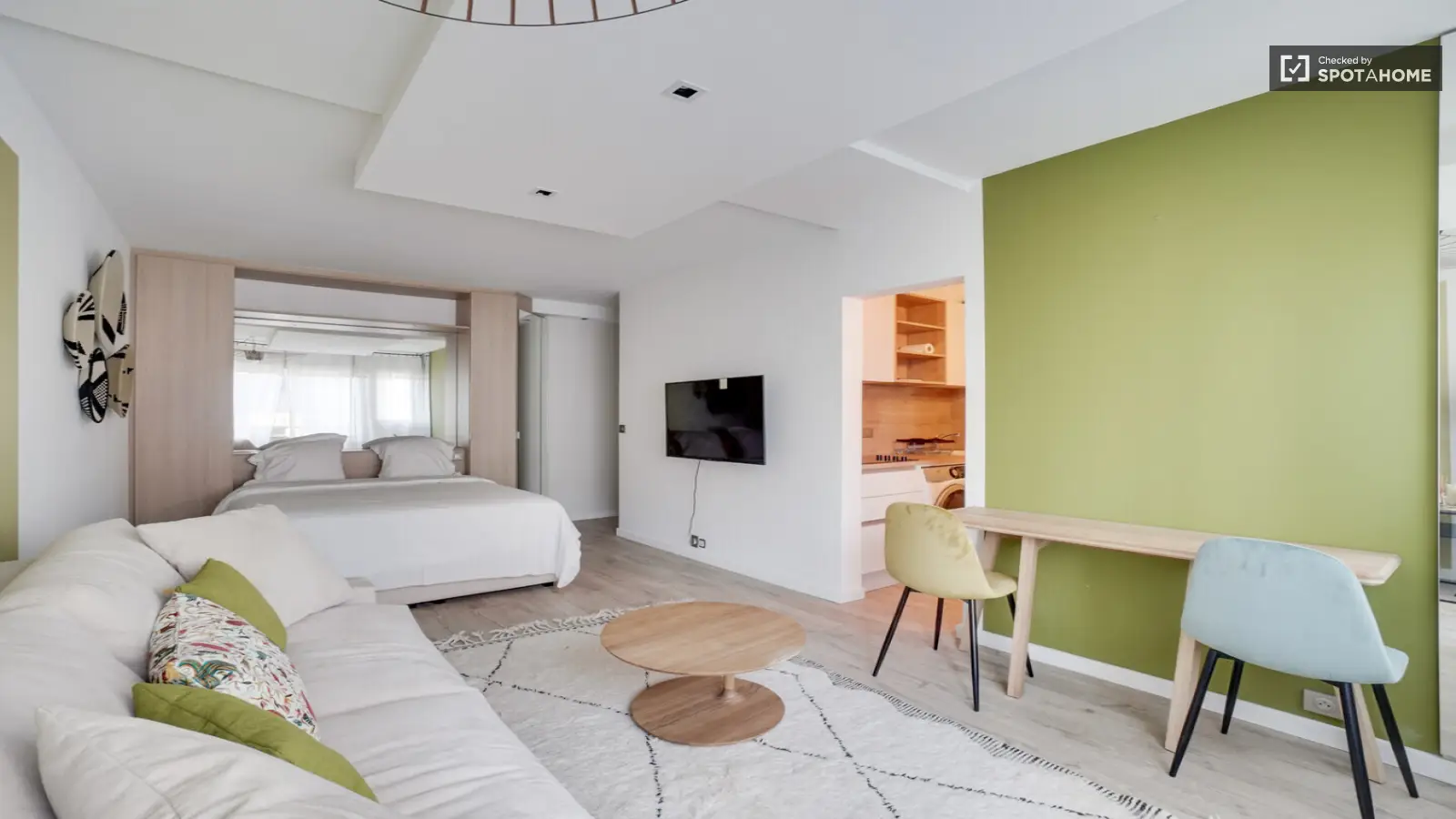 Flat Rue d'Alésia in Paris