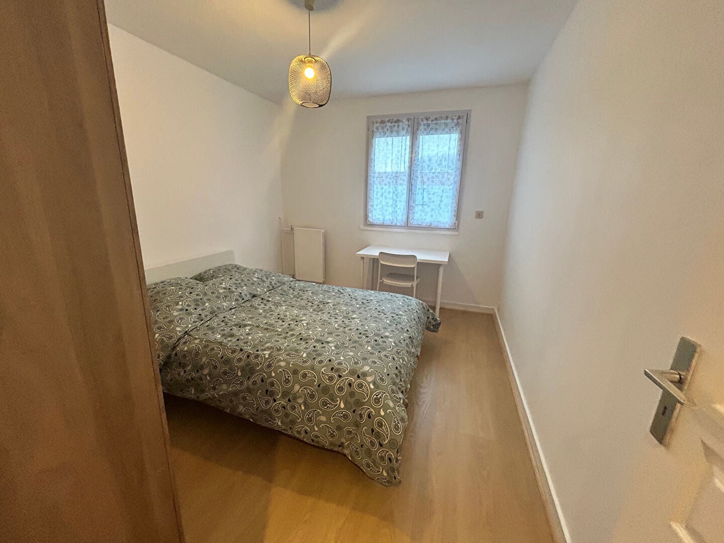 Chambre Rue Pen-Ar-Stang à Quimper