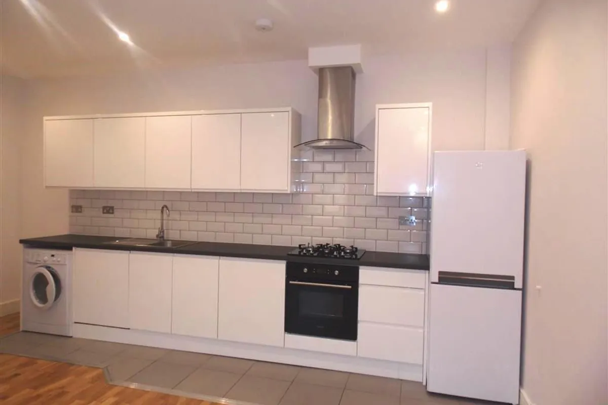 Flat Albert Road in Reigate and Banstead