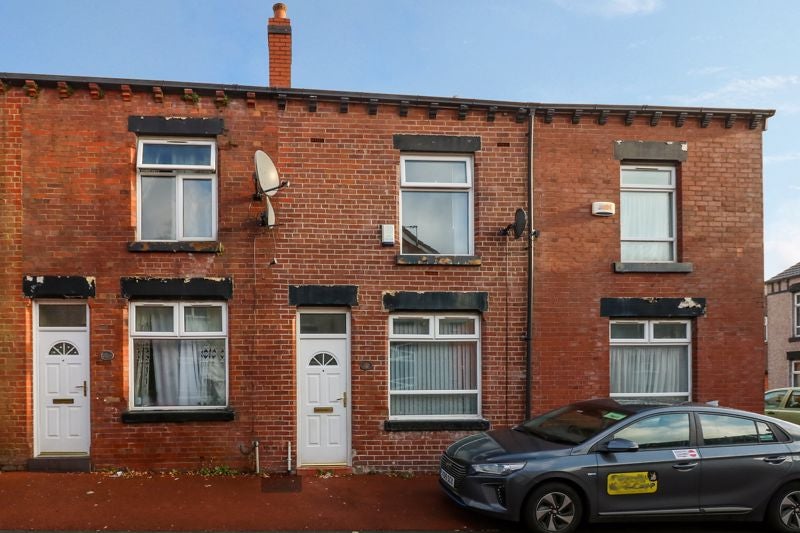 House Gowanlocks Street in Bolton