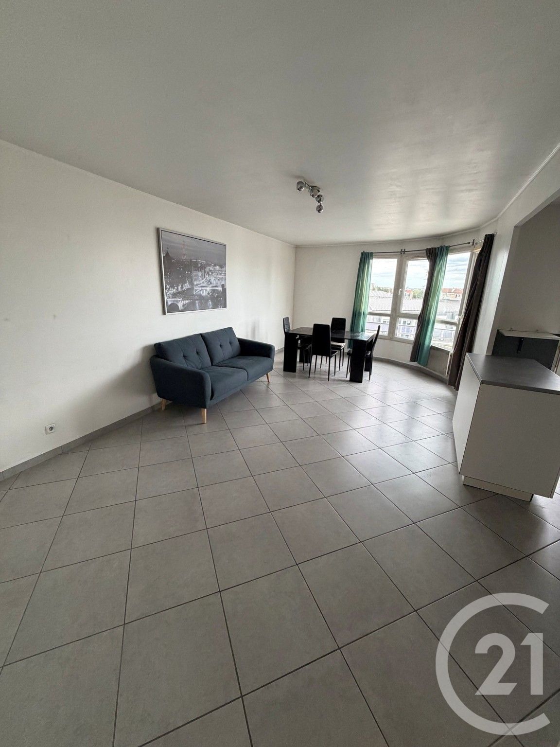 Appartement Place des Déportés à Le Bourget