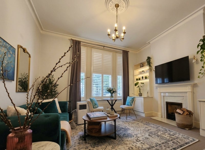 Flat Bristol Gardens in City of Westminster