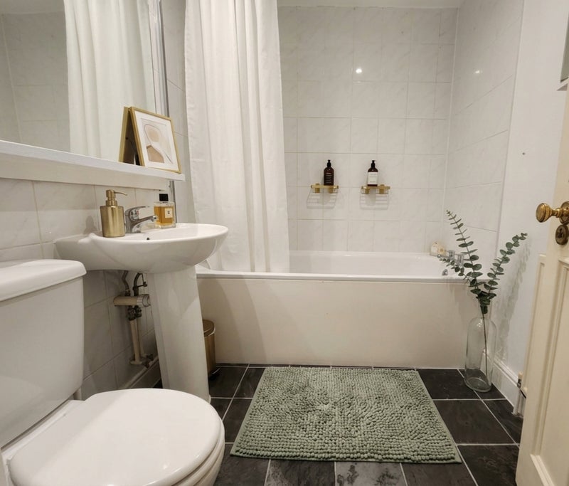 Flat Bristol Gardens in City of Westminster