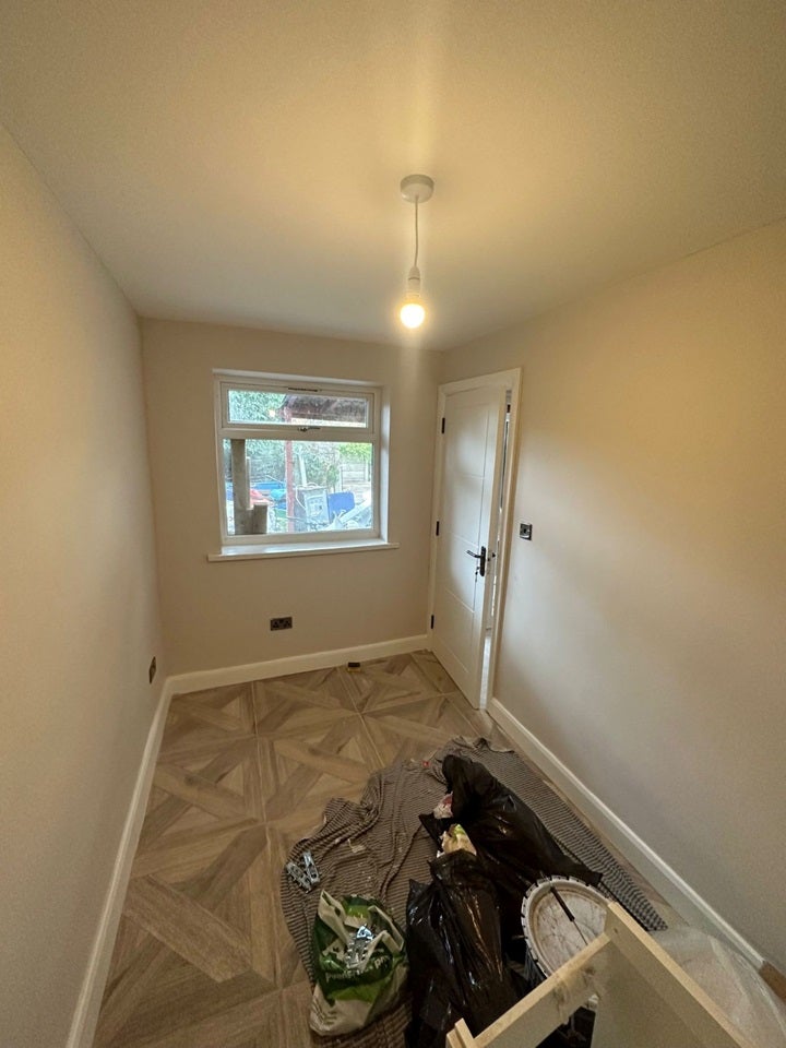 House Eastbrook Close in Woking