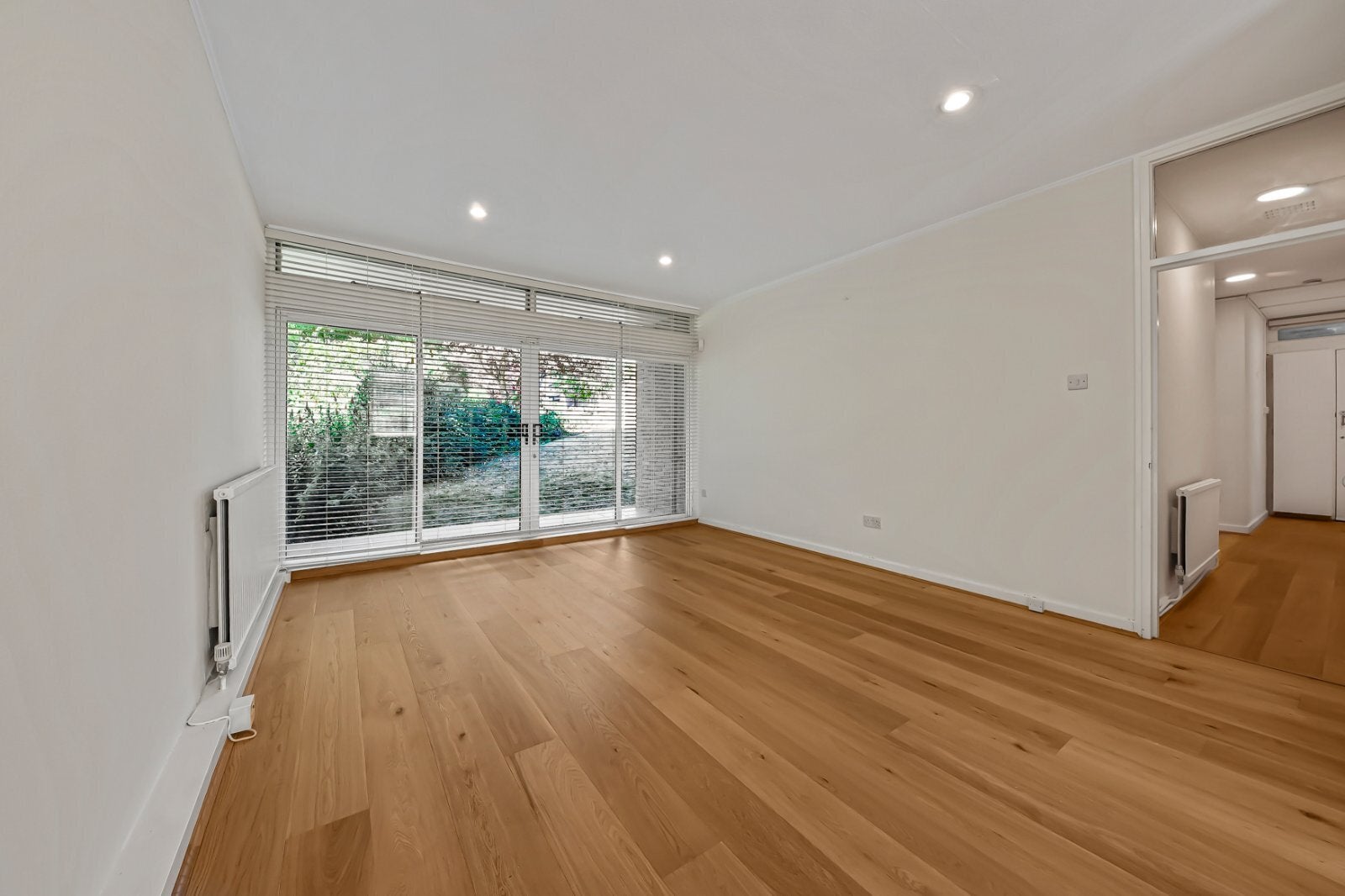 Flat Redington Road in Greater London