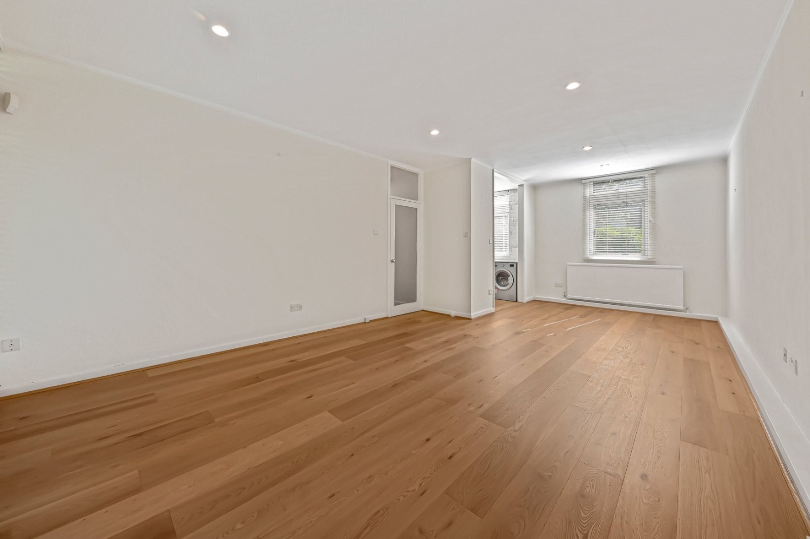 Flat Redington Road in Greater London