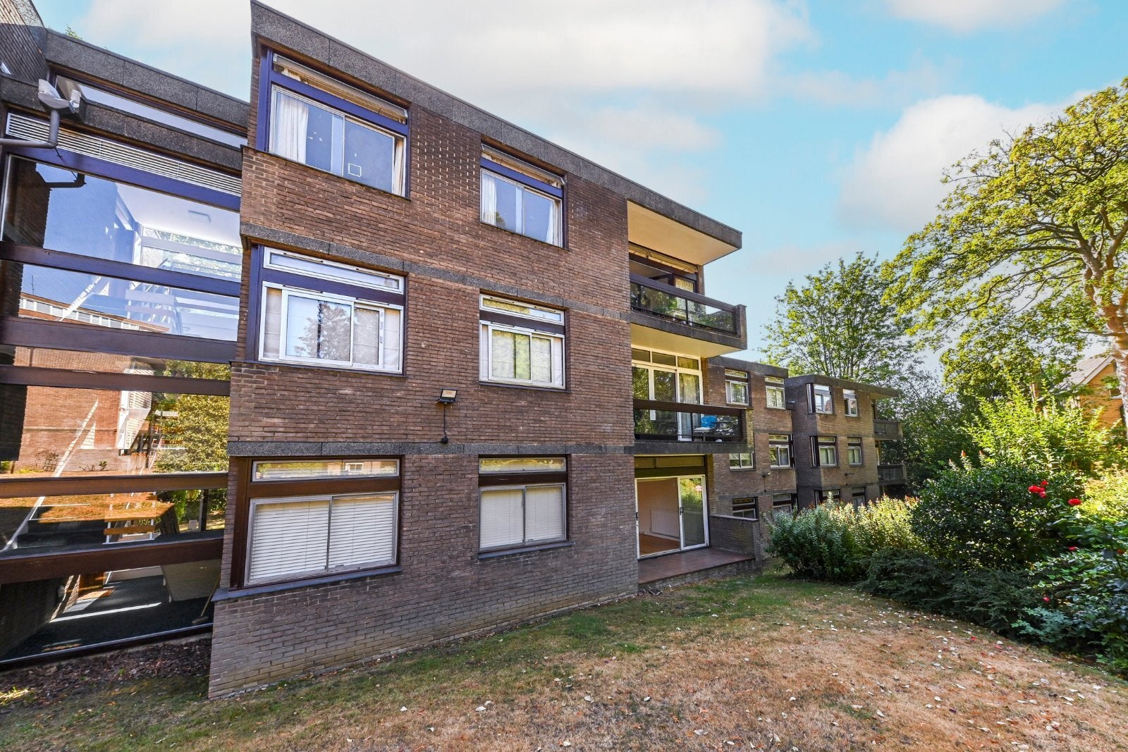 Flat Redington Road in Greater London