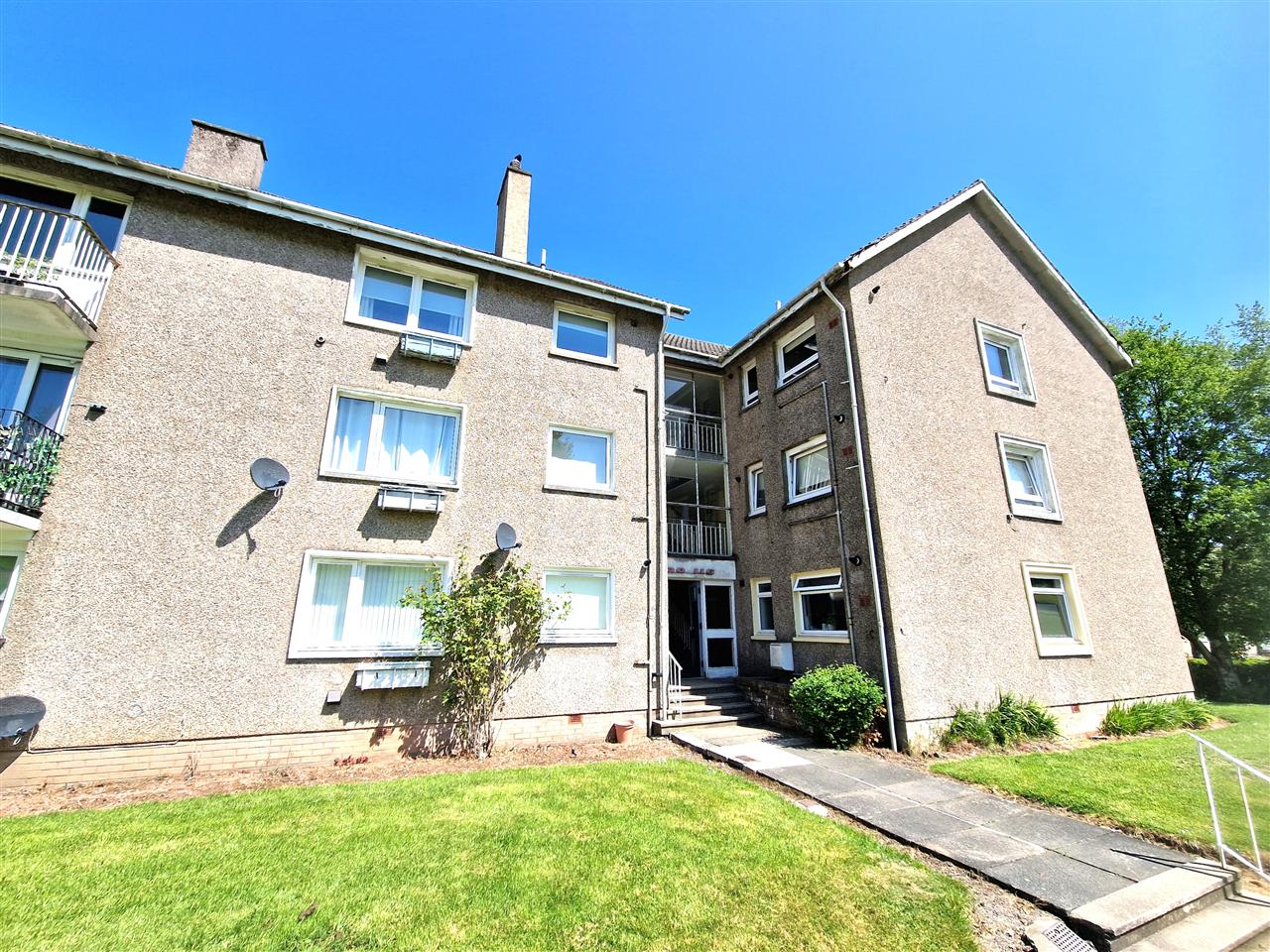 Flat Harrington Road in East Kilbride