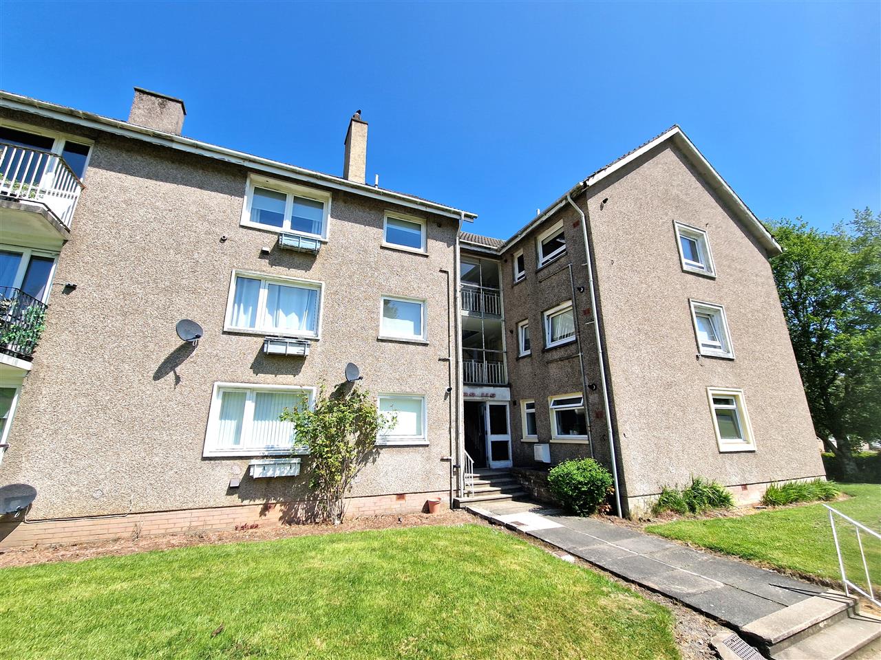 Flat Harrington Road in East Kilbride