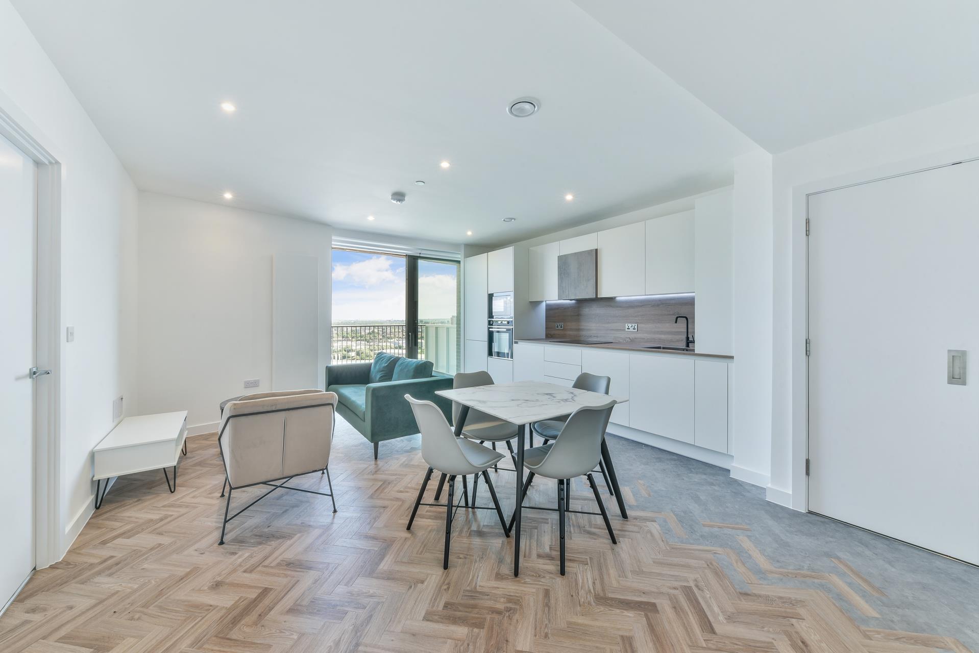 Flat Gillender Street in Greater London