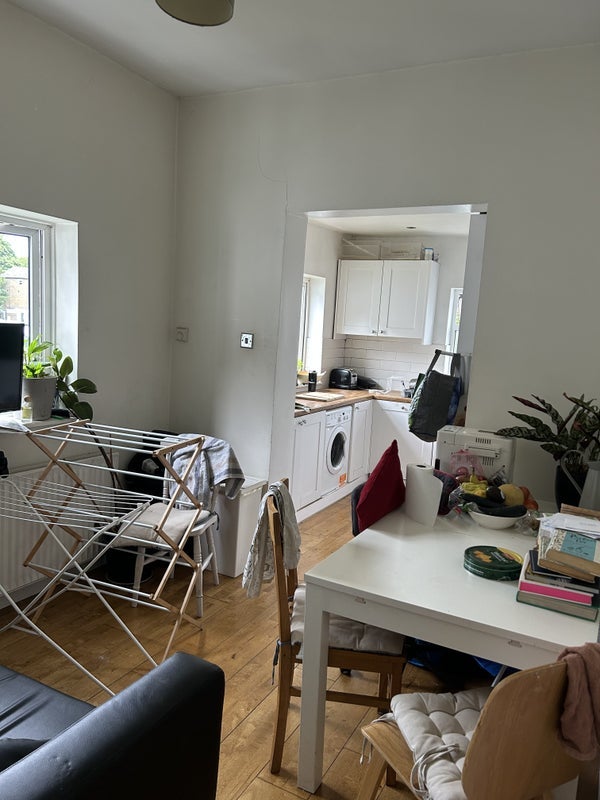 Room Nightingale Road in Greater London