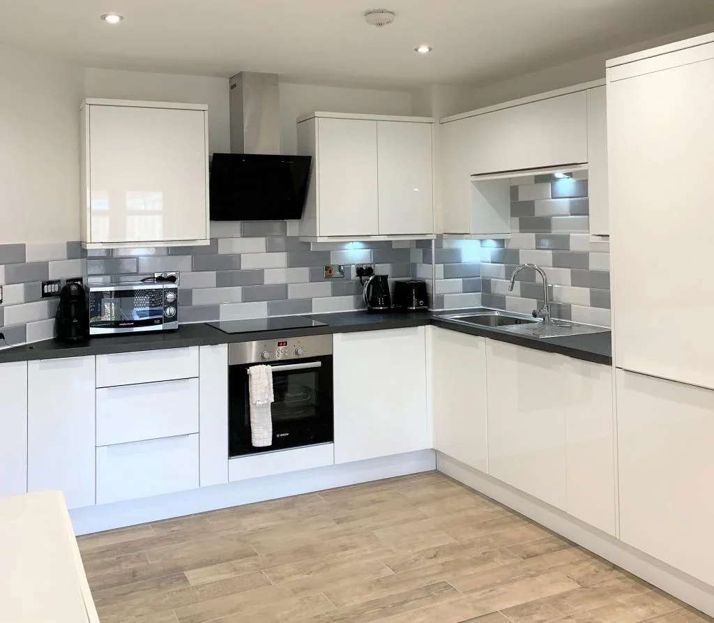 Flat Spring Gardens Road in High Wycombe Community Board