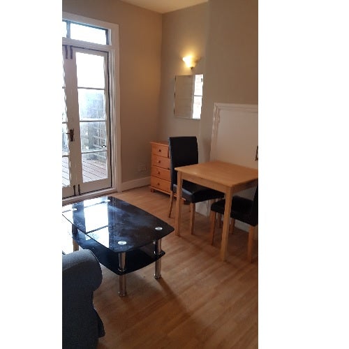 Flat Bedford Hill in Greater London