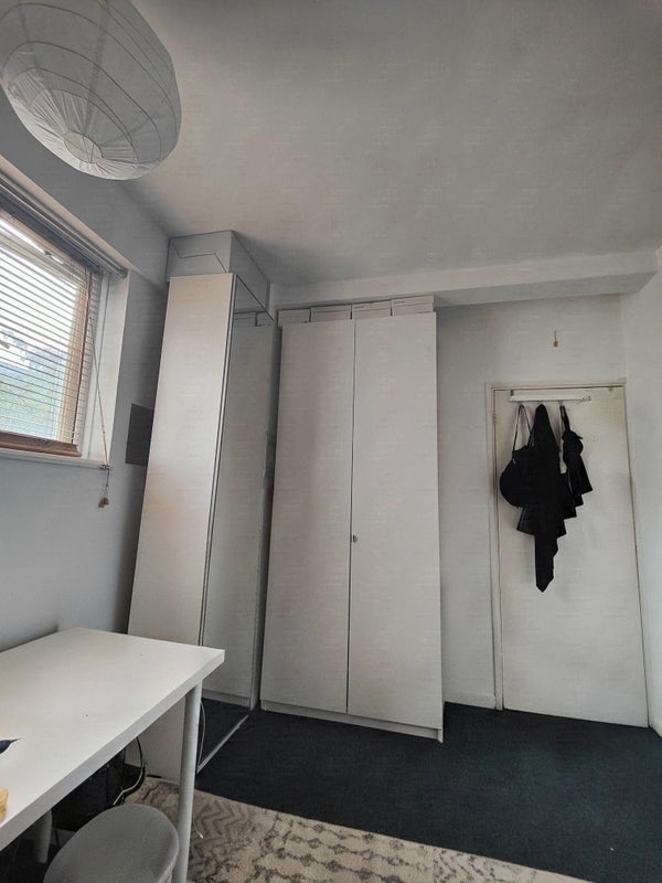 Room Nelson Square in Greater London